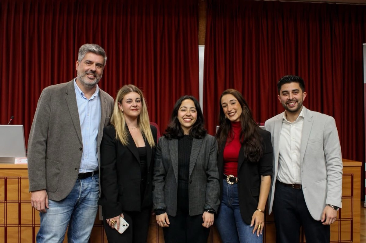 Jóvenes periodistas ante el reto del futuro: participación en la IX Jornada Experiencia&nbsp;TV